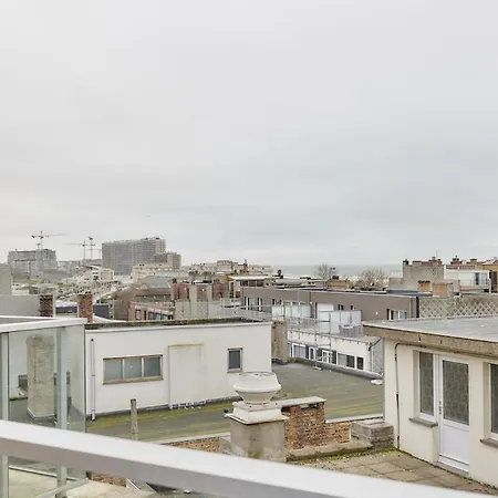 Lecomte - Beachside Escape 111 * Ostend