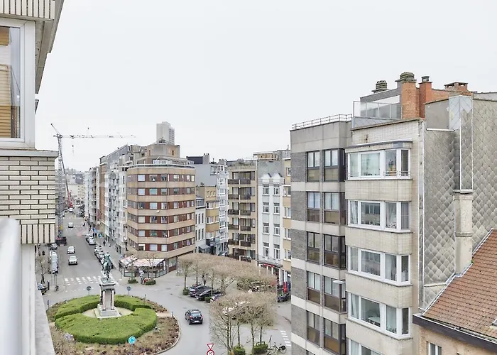 Lecomte - Beachside Escape 111 *